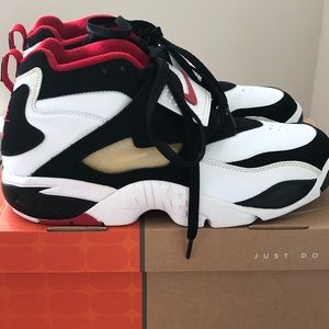 Nike Air Diamond Turf “Dieon Sanders”